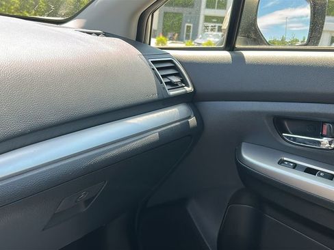 Used 2015 Subaru Crosstrek 2.0i Limited AWD/4WD image 18