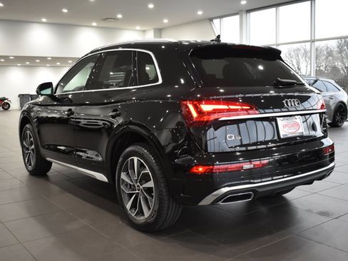 Used 2023 Audi Q5 2.0T Premium w/ Convenience Package image 9