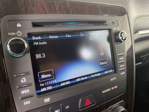 Used 2016 Chevrolet Traverse LT w/ Traveler's Package image 16