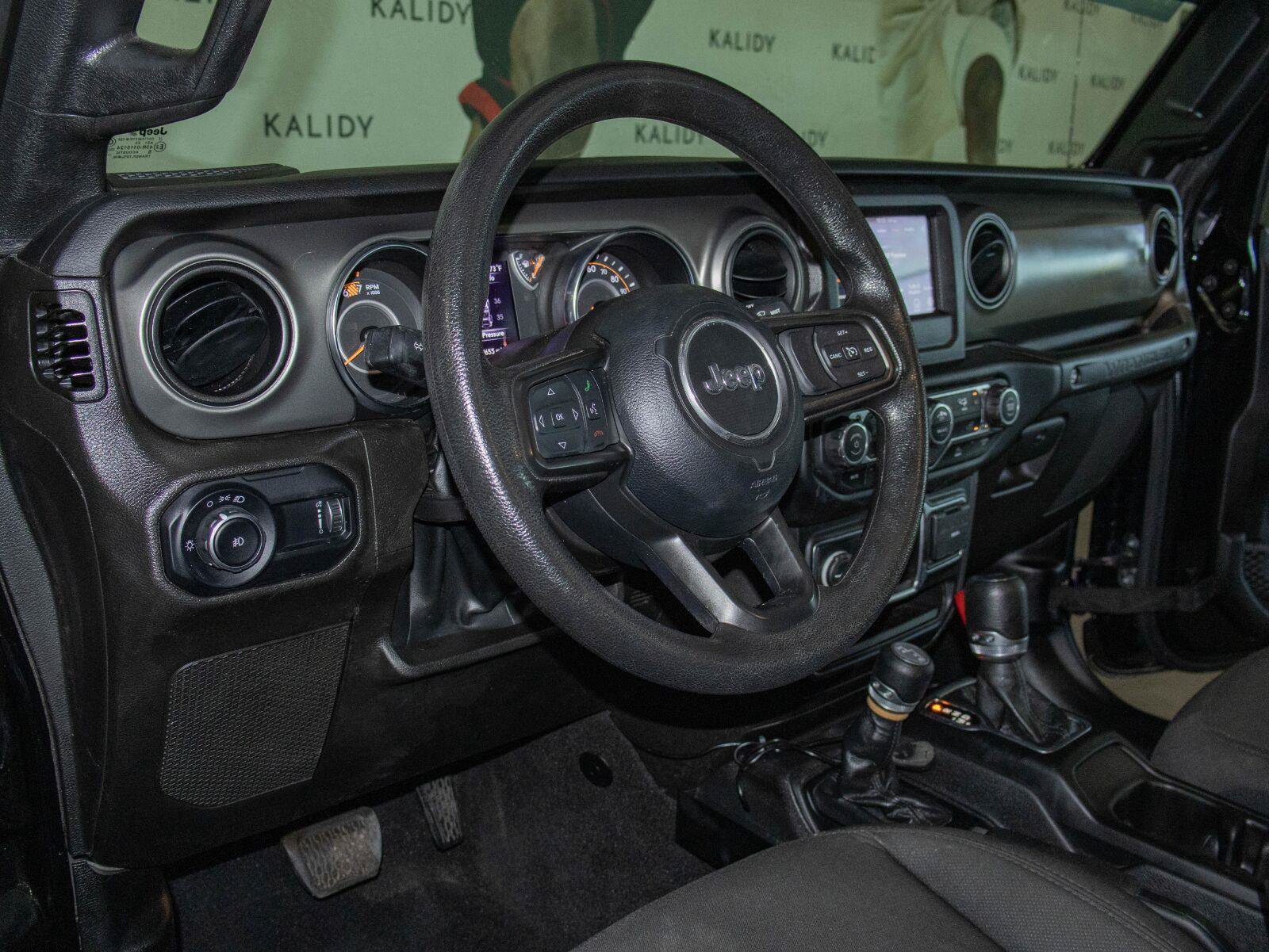 Used 2023 Jeep Wrangler Unlimited Sport AWD/4WD image 5
