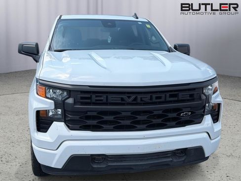 Used 2024 Chevrolet Silverado 1500 Custom w/ Turbomax Blackout Package AWD/4WD image 4