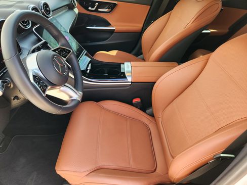 Certified 2025 Mercedes-Benz C 300 C 300 image 6