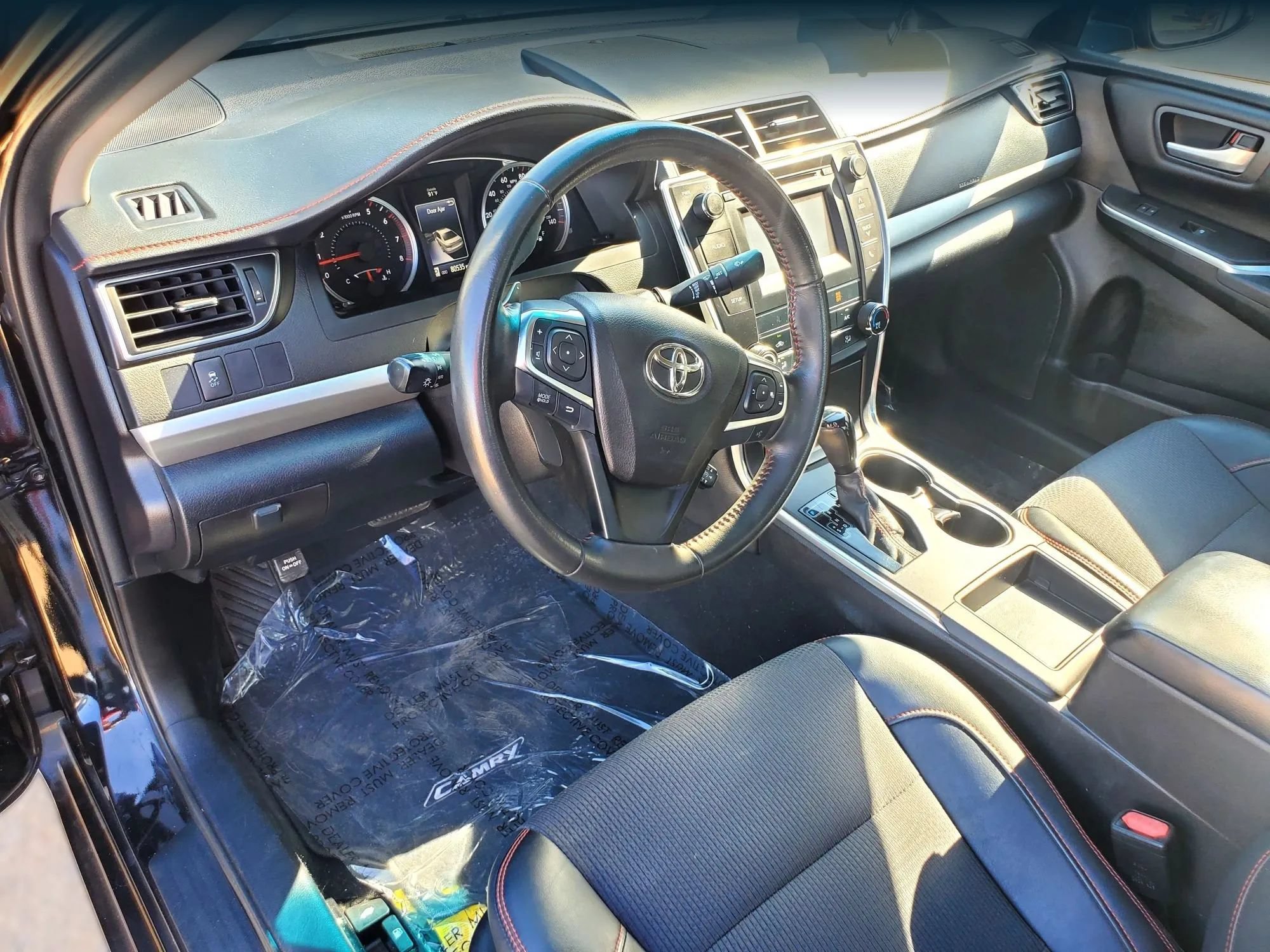 Used 2016 Toyota Camry SE FWD image 28