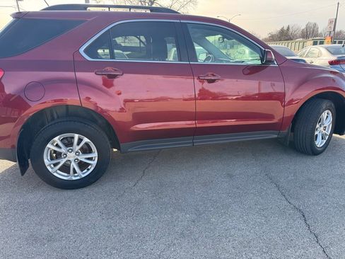 Used 2017 Chevrolet Equinox LT w/ Convenience Package image 9