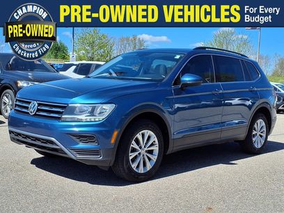 Used 2019 Volkswagen Tiguan SE w/ Panoramic Sunroof Package