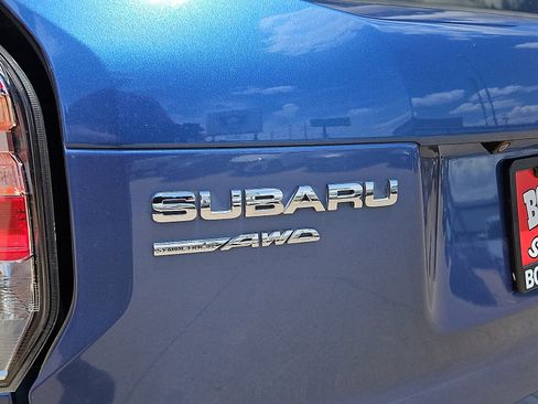 Used 2017 Subaru Forester 2.5i Touring AWD/4WD image 6