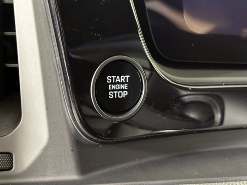 Certified 2026 Porsche Cayenne image 22