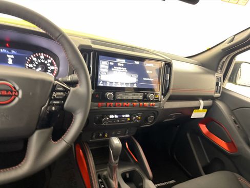 New 2026 Nissan Frontier Pro-X w/ Tow Package image 18