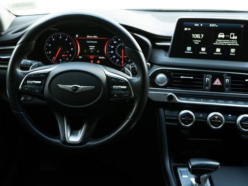 Used 2021 Genesis G70 2.0T image 26