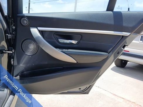Used 2018 BMW 340i Sedan RWD image 9