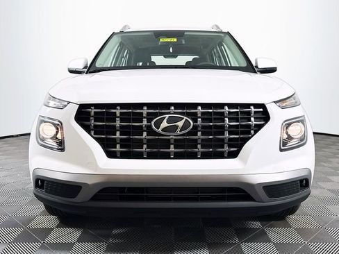 New 2026 Hyundai Venue SEL image 11