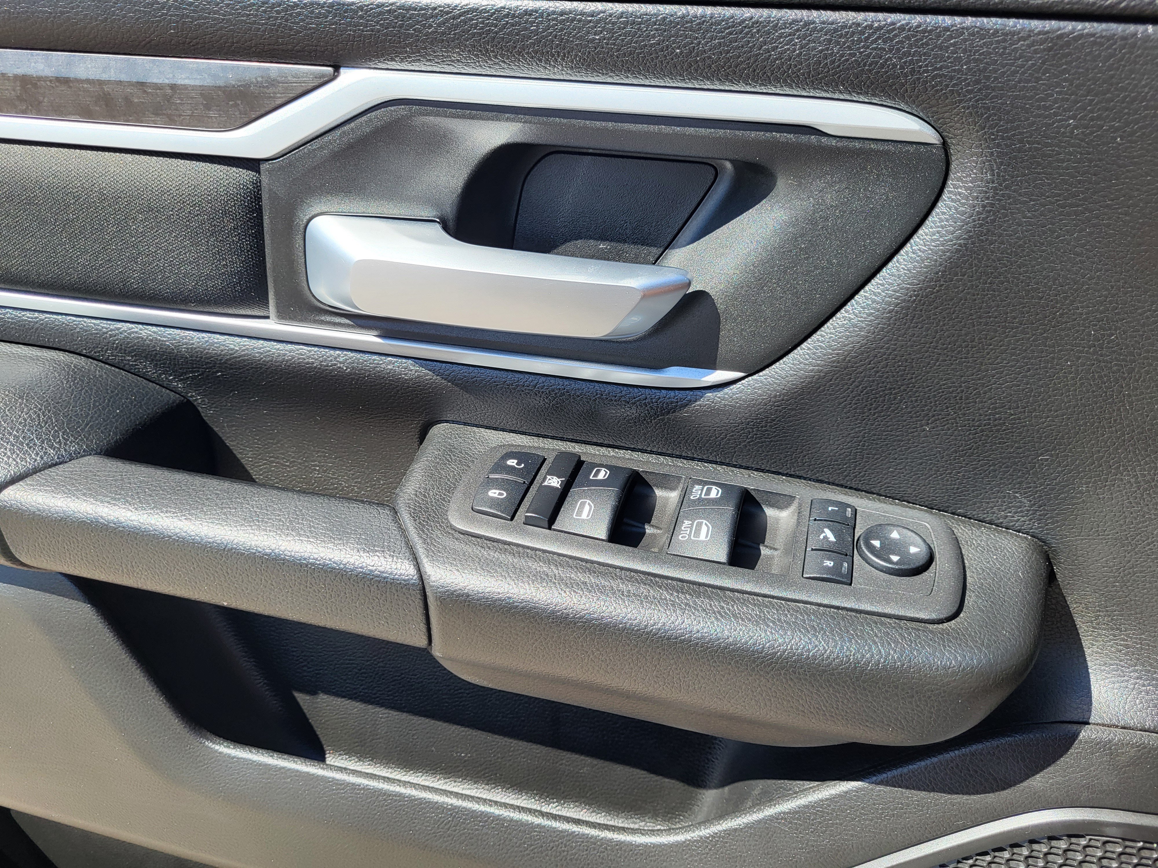 Used 2023 RAM 1500 Big Horn AWD/4WD image 21