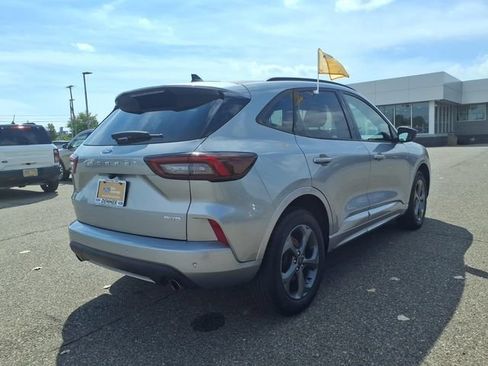 Certified 2024 Ford Escape ST-Line w/ Tech Pack #1 AWD/4WD image 7