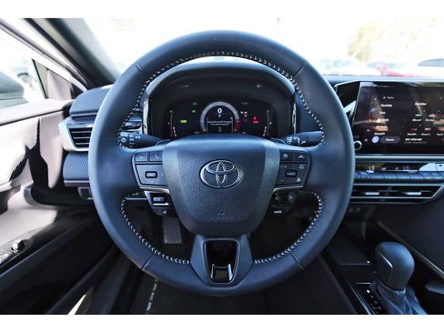 Used 2026 Toyota Camry SE image 13