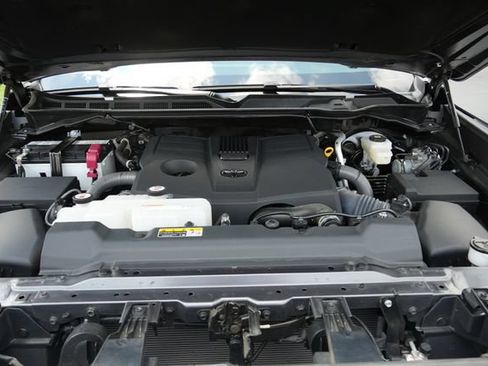 Used 2023 Toyota Tundra Limited w/ Power Package AWD/4WD image 14