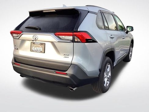 Used 2025 Toyota RAV4 XLE AWD/4WD image 9