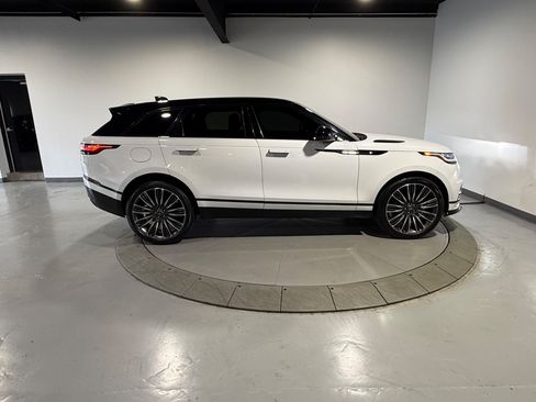 Used 2022 Land Rover Range Rover Velar R-Dynamic S AWD/4WD image 7