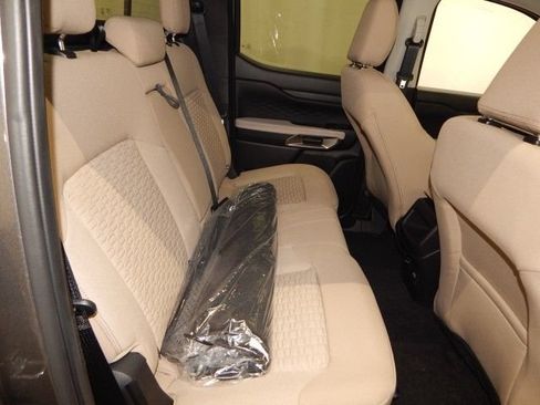 Used 2024 Ford Ranger XLT w/ Technology Package RWD image 19