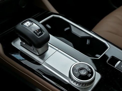 New 2025 Mitsubishi Outlander SEL image 23