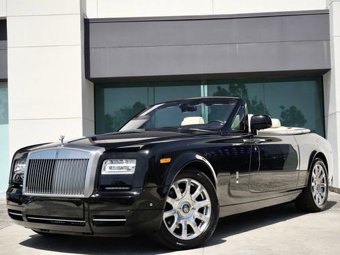 Certified 2014 Rolls-Royce Phantom Drophead Coupe RWD image 1