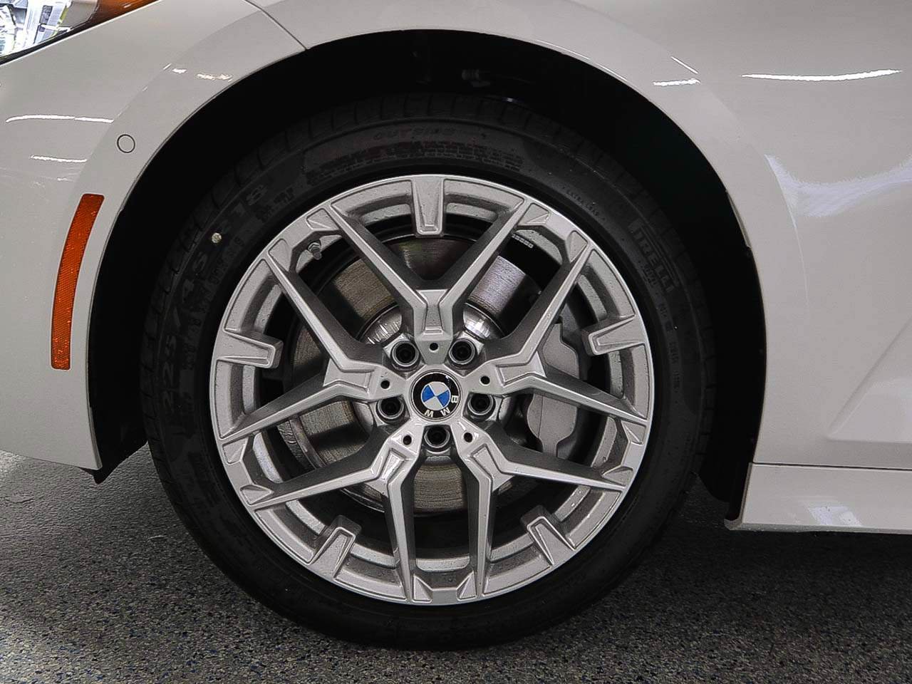 Used 2026 BMW 330i Sedan w/ Convenience Package RWD image 5