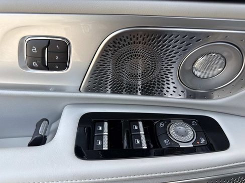 New 2026 Lincoln Nautilus Reserve AWD/4WD image 19