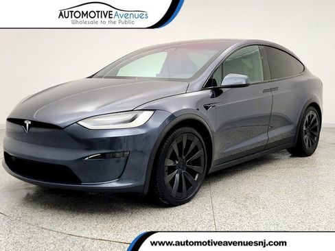 Used 2022 Tesla Model X image 1