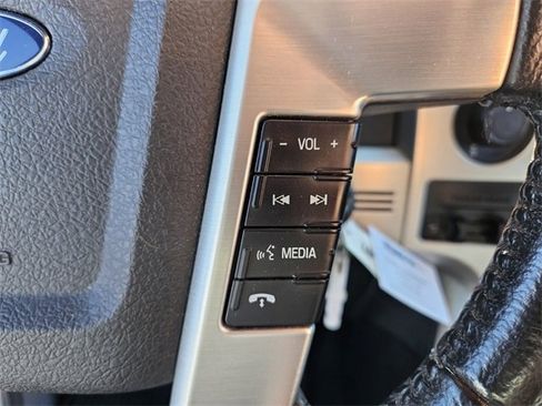 Used 2013 Ford F150 Platinum image 27