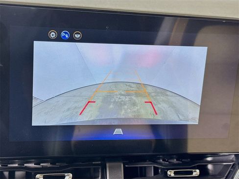 New 2026 Chevrolet Equinox ACTIV w/ Convenience Package III image 9