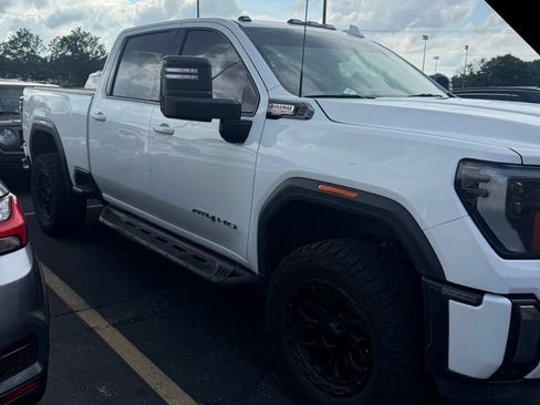 Used 2024 GMC Sierra 2500 AT4 w/ Technology Package AWD/4WD image 1