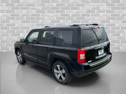Used 2017 Jeep Patriot High Altitude FWD image 3