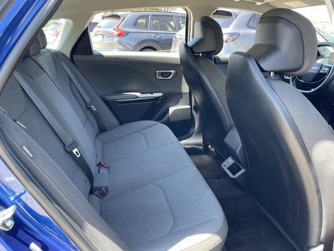 Used 2025 Kia K4 FWD image 26
