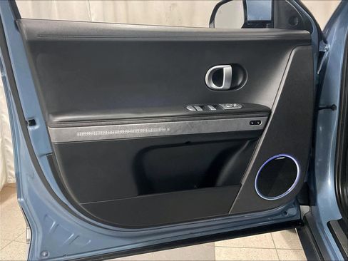 Used 2022 Hyundai Ioniq 5 Limited image 9