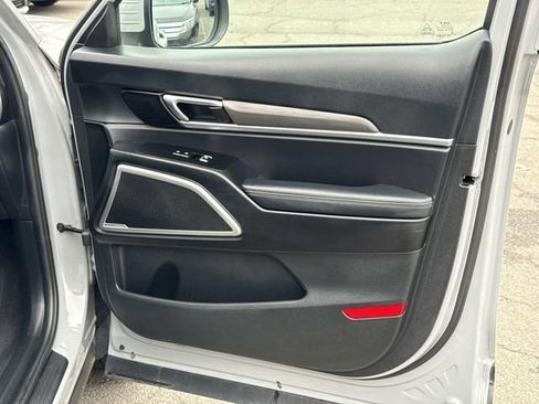 Used 2023 Kia Telluride EX X-Line image 8