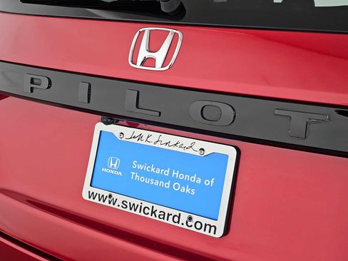 Used 2024 Honda Pilot Elite image 13