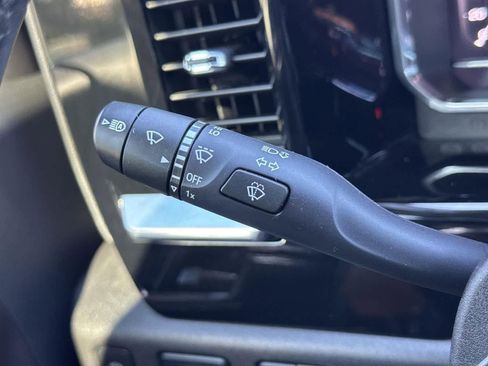 Used 2023 GMC Sierra 1500 SLT w/ SLT Premium Package image 25