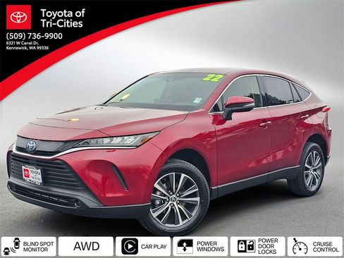 Used 2022 Toyota Venza LE image 7