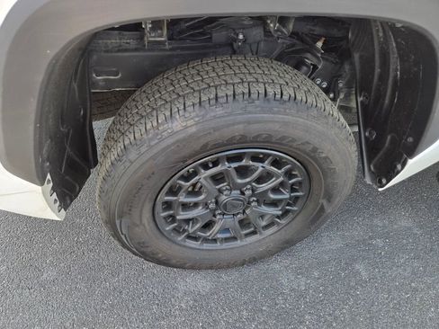 Used 2025 Toyota Tundra SR5 image 10