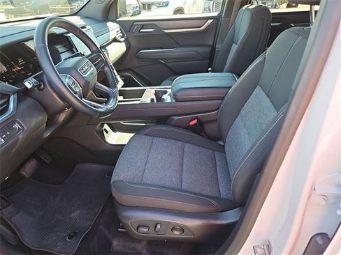 Used 2025 GMC Acadia Elevation image 19