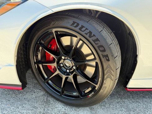 Used 2024 Nissan Z NISMO w/ Floor Mat Package image 30