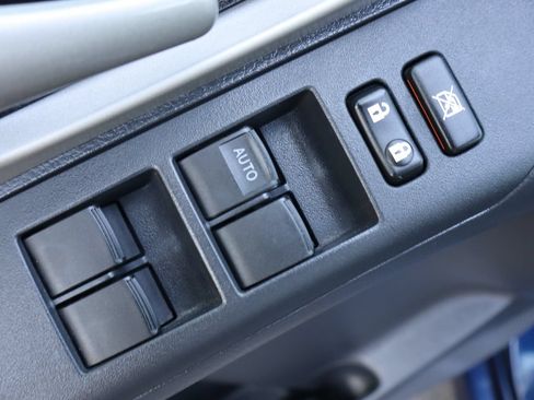 Used 2009 Toyota Matrix FWD image 27