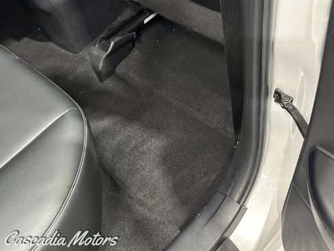Used 2015 Lexus CT 200h w/ Seat Comfort Package FWD image 25