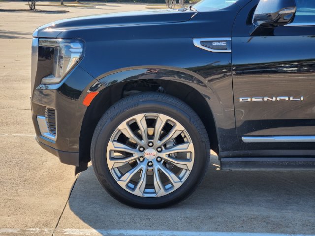 Used 2022 GMC Yukon Denali AWD/4WD image 8