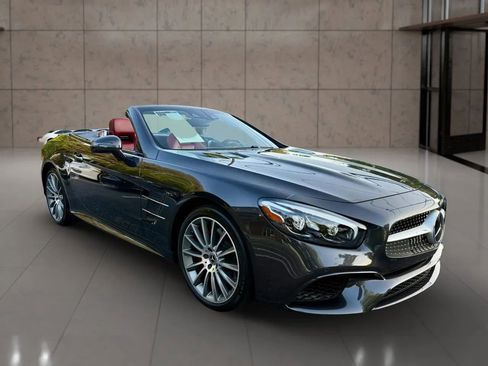 Used 2020 Mercedes-Benz SL 550 w/ Driver Assistance Package image 14