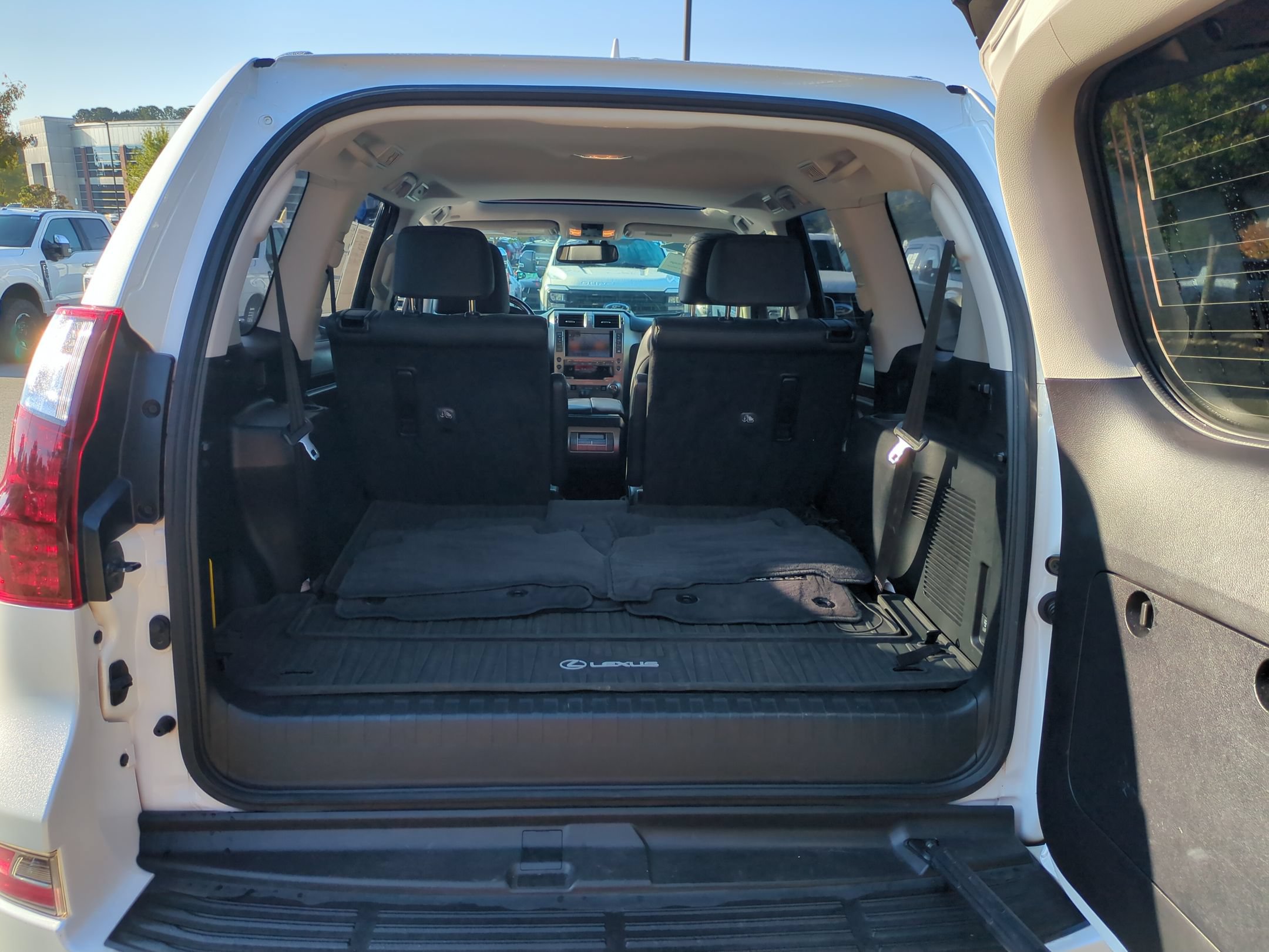 Used 2019 Lexus GX 460 Premium AWD/4WD image 36