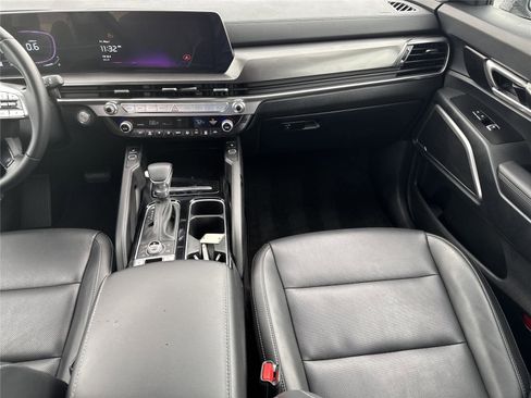 Used 2025 Kia Telluride S AWD/4WD image 15