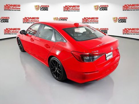 Used 2024 Honda Civic Sport image 2