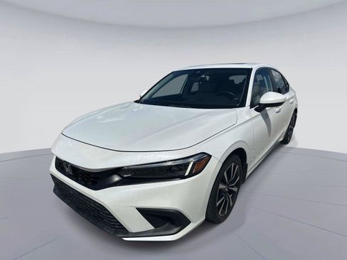 Used 2024 Honda Civic EX-L image 8