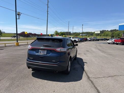 Used 2017 Ford Edge SE image 10