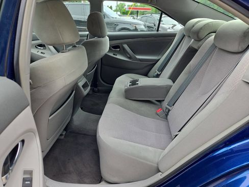 Used 2010 Toyota Camry FWD image 16